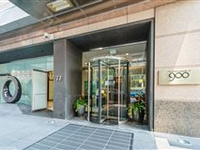 REFINED LUXURY LIVING IN CHICAGO HIGH-RISE CONDO