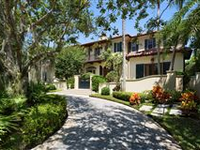 PALM BEACH-INSPIRED JEWEL