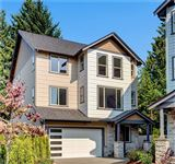 CONTEMPORARY LUXURY HOME IN FAMILY-FRIENDLY NEIGHBORHOOD