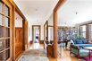 SUN-FLOODED APARTMENT ON A GRACIOUS BLOCK
