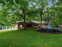 PEACEFUL HOME WITH GORGEOUS ACRES AND VIEWS