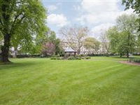 CHARMING DUPLEX WITH PRIVATE PATIO AND TERRACE ON ROYAL CRESCENT