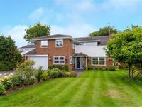 EXCEPTIONAL HOME ON A HIGHLY SOUGHT AFTER CUL-DE-SAC