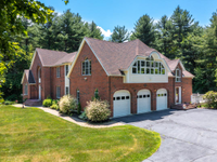 IMPRESSIVE ESTATE-STYLE PROPERTY
