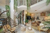 THE JUNGLE TOWNHOUSE AT THE COURTS IN SOUTH OF FIFTH