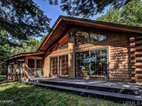 COZY CABIN RESORT WITH WATERFRONT