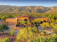 SPECTACULAR SOUTHWESTERN GEM ON PRIVATE ACREAGE