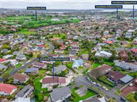 INCREDIBLE FAMILY HOME WITH EXPANSION OPPORTUNITIES IN AUCKLAND