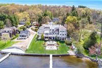 WATERFRONT STUNNER