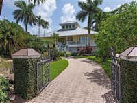CHEERY RESIDENCE ON PRESTIGIOUS STREET