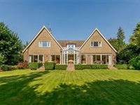 WELL PRESENTED WEST COMMON HOME IN HARPENDEN