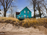 LAKEHOUSE WITH OLD WORLD CHARM