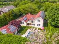 IMPECCABLE HOME IN A BEAUTIFUL LOCATION