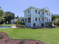 GRACIOUS MANOR HOUSE IN ELITE SILVERHURST ESTATE