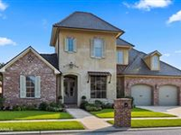 METICULOUSLY MAINTAINED CUSTOM HOME