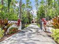 SUPERBLY CONSTRUCTED NAPLES HOME