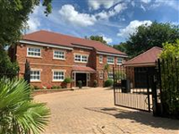SPACIOUS HOME ON A SOUGHT-AFTER ROAD