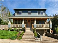 STUNNING CRAFTSMAN ON A LARGE LOT