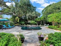 TROPICAL ESCAPE IN HISTORIC RIOMAR