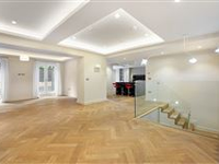 A TRULY BEAUTIFUL DUPLEX APARTMENT