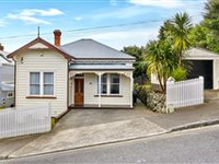 CHARMING AND CENTRALLY LOCATED GREY LYNN BUNGALOW
