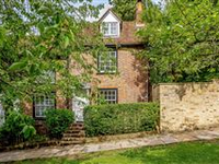 A CHARMING END OF TERRACE PERIOD PROPERTY ON A LOVELY TREE-LINED ROAD