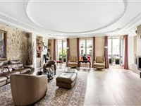 SPACIOUS APARTMENT IN MINT CONDITION
