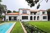 CONTEMPORARY SOPHISTICATION