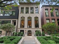 LUXURIOUS FAMILY LIVING IN ONE OF CHICAGO'S MOST DESIRED NEIGHBORHOODS
