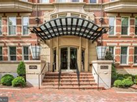 BEAUTIFULLY APPOINTED AND METICULOUSLY MAINTAINED LUXURY CONDO