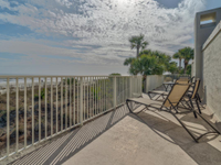 ONE OF THE BEST LOCATIONS ON HILTON HEAD