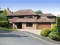 SPACIOUS HOME WITH FLEXIBLE ACCOMMODATION