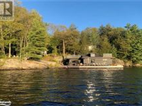 SPECTACULAR FAMILY COMPOUND ON UPPER LAKE MUSKOKA
