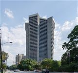 EXTRAORDINARY RENOVATION ON THE 32ND FLOOR