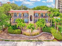 EXCLUSIVE CONDOMINIUM COMPLEX SITUATED ON ICONIC BAYSHORE BOULEVARD