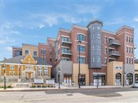 CONDO IN THE HEART OF DOWNTOWN NAPERVILLE