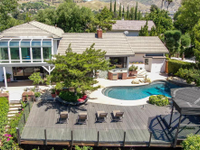 PRIVATE ESTATE IN KNOLLWOOD ESTATES