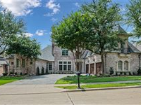 SPECTACULAR HOME IN THE VILLAGES OF STONEBRIAR PARK