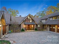 OPULENT MOUNTAIN MANOR WITH AMPLE ROOM AND INSPIRING VISTAS