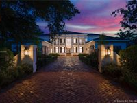 NEWLY DESIGNED SOUTHERN-INSPIRED PINECREST MASTERPIECE