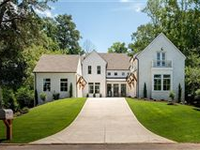 EXCEPTIONAL PROPERTY OFFERING RESORT LIVING