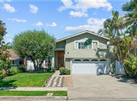 BEAUTIFULLY BRIGHT TRI-LEVEL IN COLLEGE PARK EAST