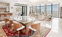 BREATHTAKING VIEWS AND LUXURIOUS COMFORT