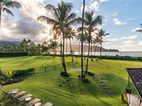 SPACIOUS BEACHFRONT HOME ON HANALEI BAY