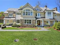 SUPERBLY CONSTRUCTED FIVE BEDROOM ESTATE