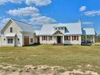 THIS PASTORAL ESTATE IS THE PERFECT COUNTRY RETREAT