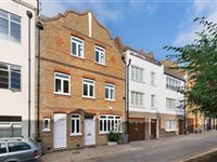 BEAUTIFULLY PRESENTED FOUR BEDROOM HOUSE