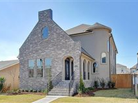 BEAUTIFUL ONE-OF-A-KIND HOME IN LAKEVIEW
