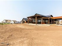 180-ACRE RANCH WITH NEW STRUCTURES