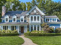 EXQUISITE BUILDERS HOME WITH BEAUTIFUL ATTENTION TO DETAIL